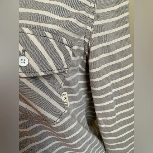 Roxy stripped casual button down shirt - Picture 3 of 9